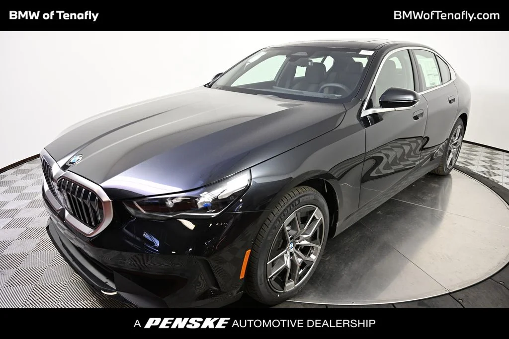 2027 BMW 5 Series 530i xDrive Sedan's photo