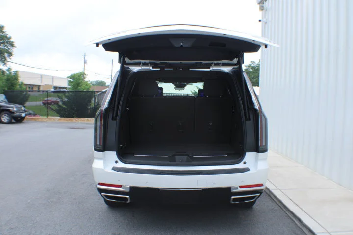 Used 2025 Crystal White Tricoat Cadillac Premium Luxury image 22
