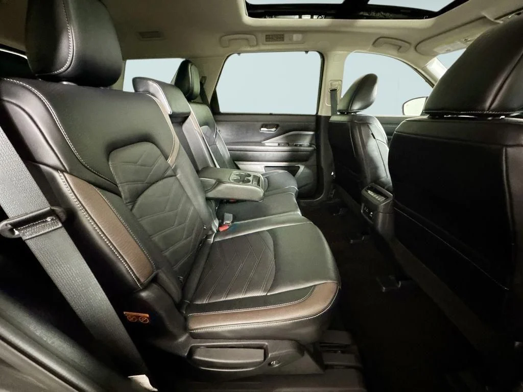 2024 Nissan Pathfinder Platinum - Photo 19