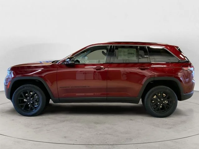 New 2026 Red Jeep Altitude image 2
