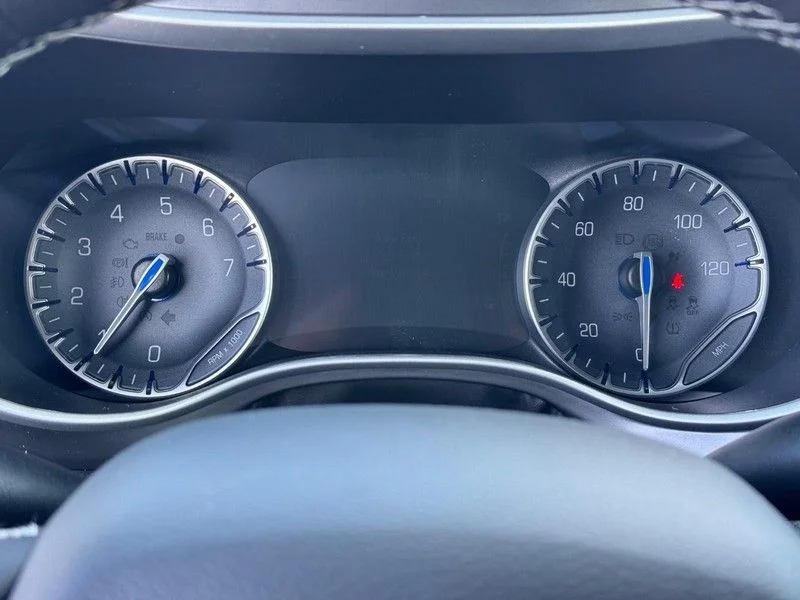 2026 Chrysler Pacifica Select - Photo 15