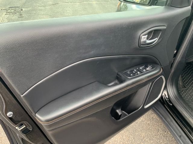 Used 2018 Black Jeep Latitude image 20