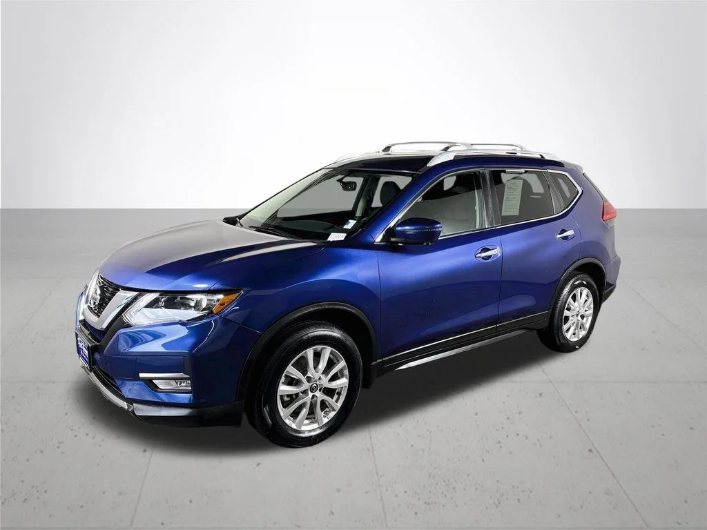 Used 2017 Nissan Rogue SV with VIN 5N1AT2MMXHC738110 for sale in Vancouver, WA
