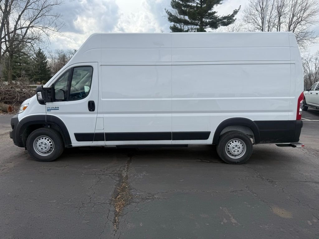 Used 2024 White Ram Super High Roof image 8