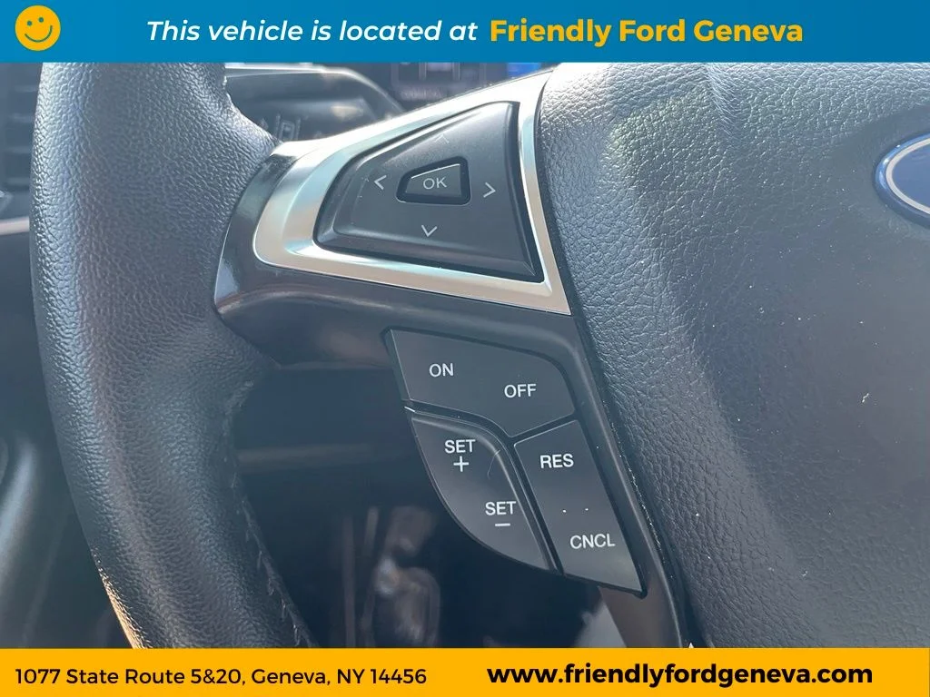 Used 2024 Gray Ford SEL image 18