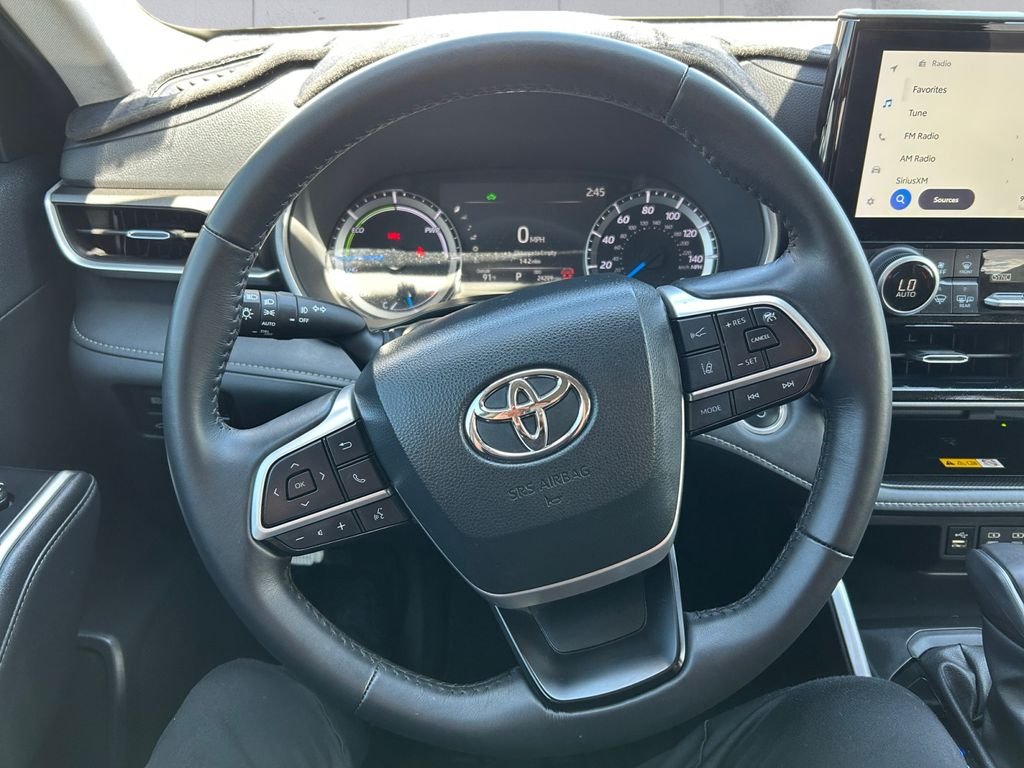 Used 2024 Black Toyota XLE image 9