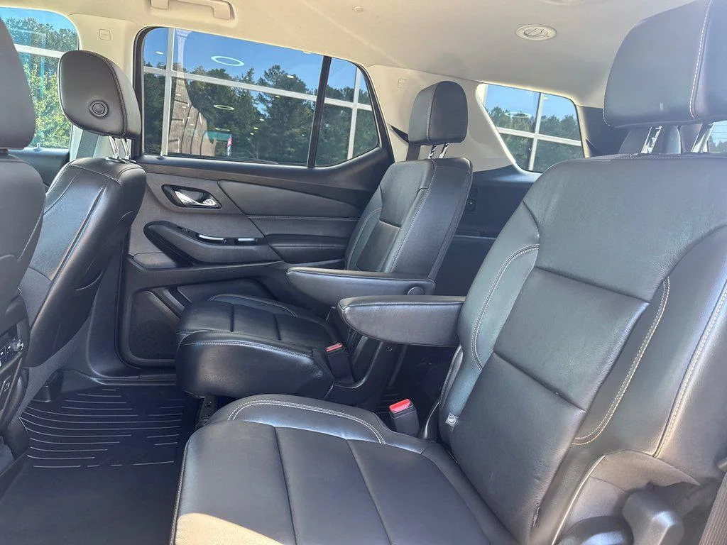 Used 2019 Graphite Metallic Chevrolet AWD 4dr RS w/2LT image 14