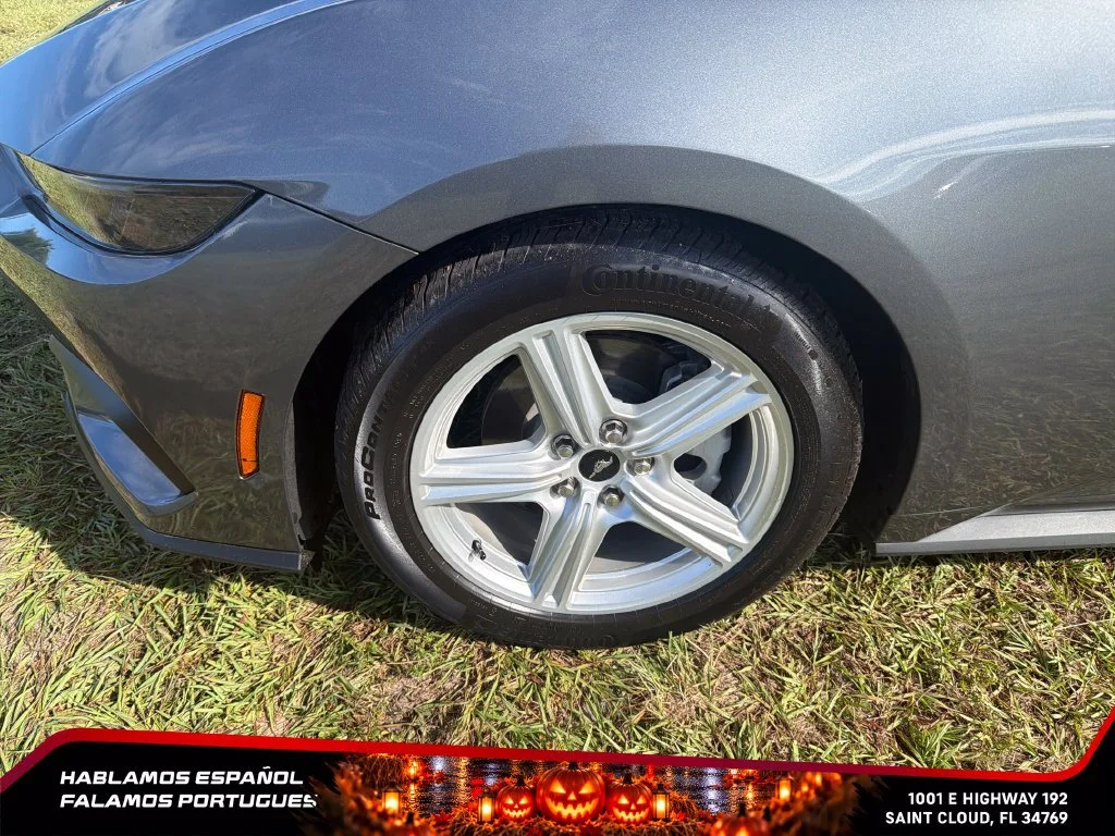 Used 2026 Gray Ford EcoBoost Premium Fastback image 10