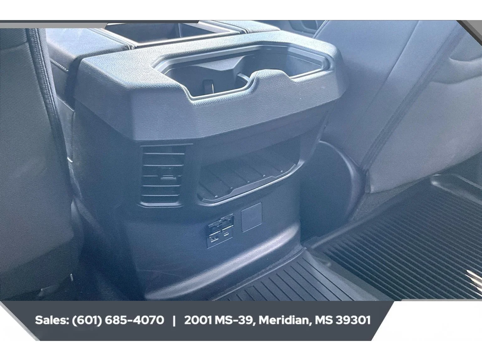Used 2026 MAGNETIC GRAY METALLIC Toyota SR5 image 23