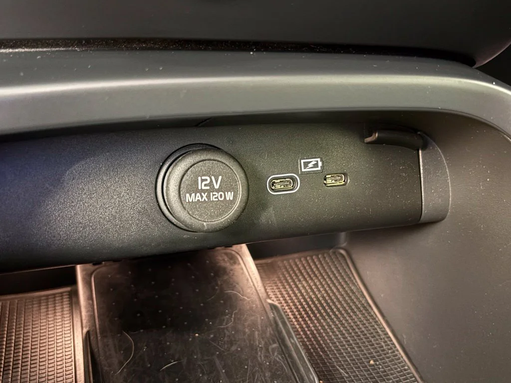 Used 2023 Gray Volvo Ultimate image 27