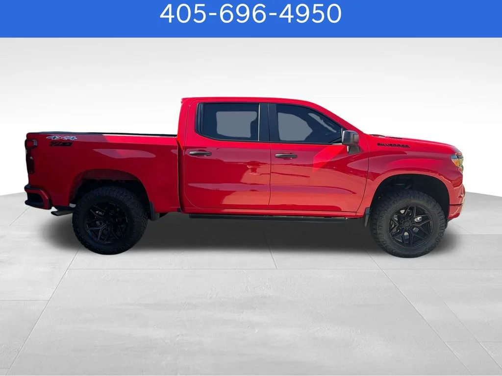 Pre-Owned 2025 Chevrolet Silverado 1500 Custom