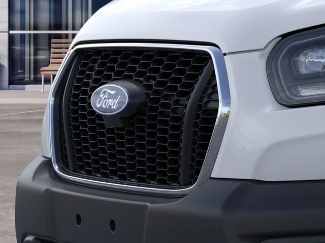 New 2026 Oxford White Ford Base image 17