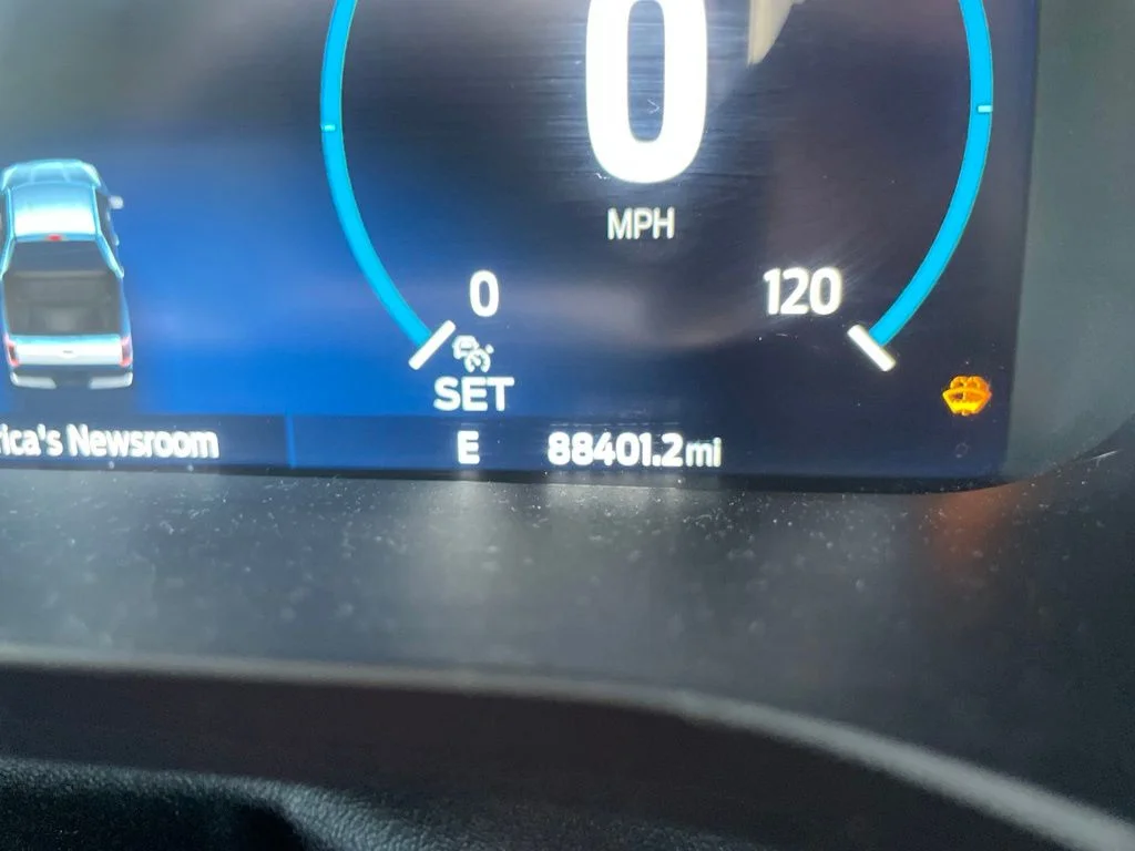 Certified Used 2021 Gray Metallic Ford Lariat image 13