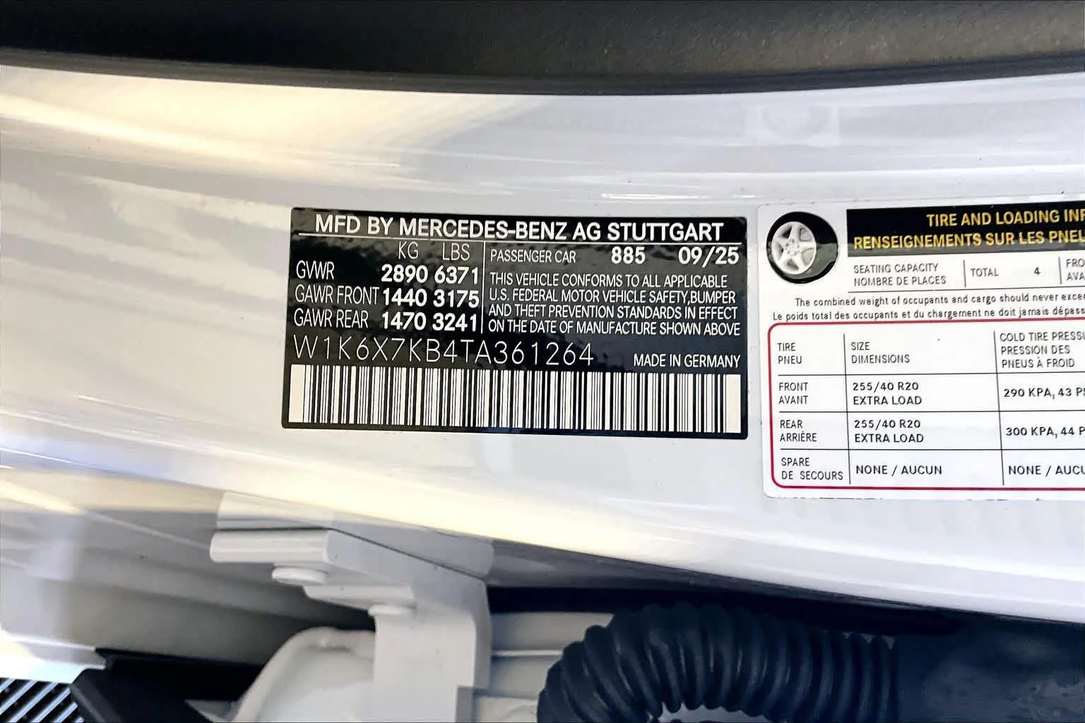 New 2026 MANUFAKTUR Moonlight White Metallic Mercedes-Benz Maybach S 680 image 12
