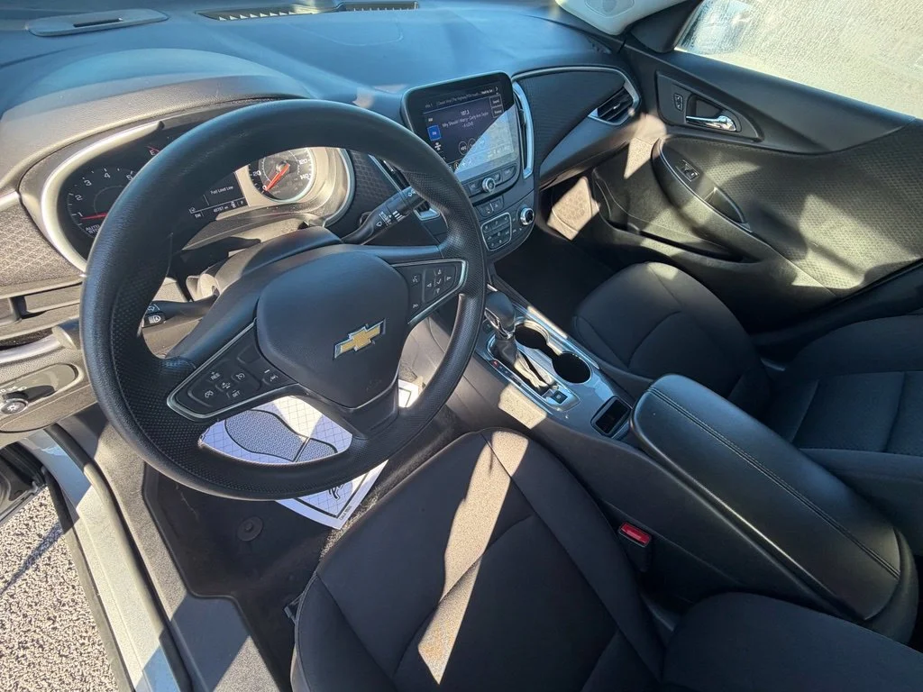 Used 2025 Sterling Gray Metallic Chevrolet 1LT image 14