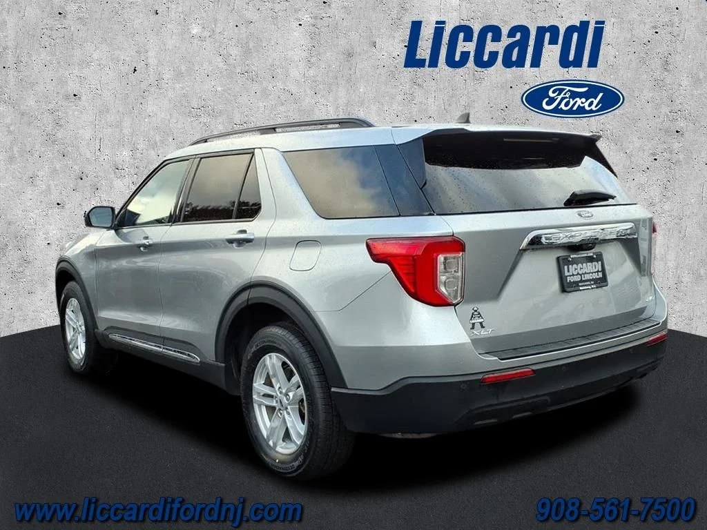 Certified Used 2023 Silver Ford XLT image 4