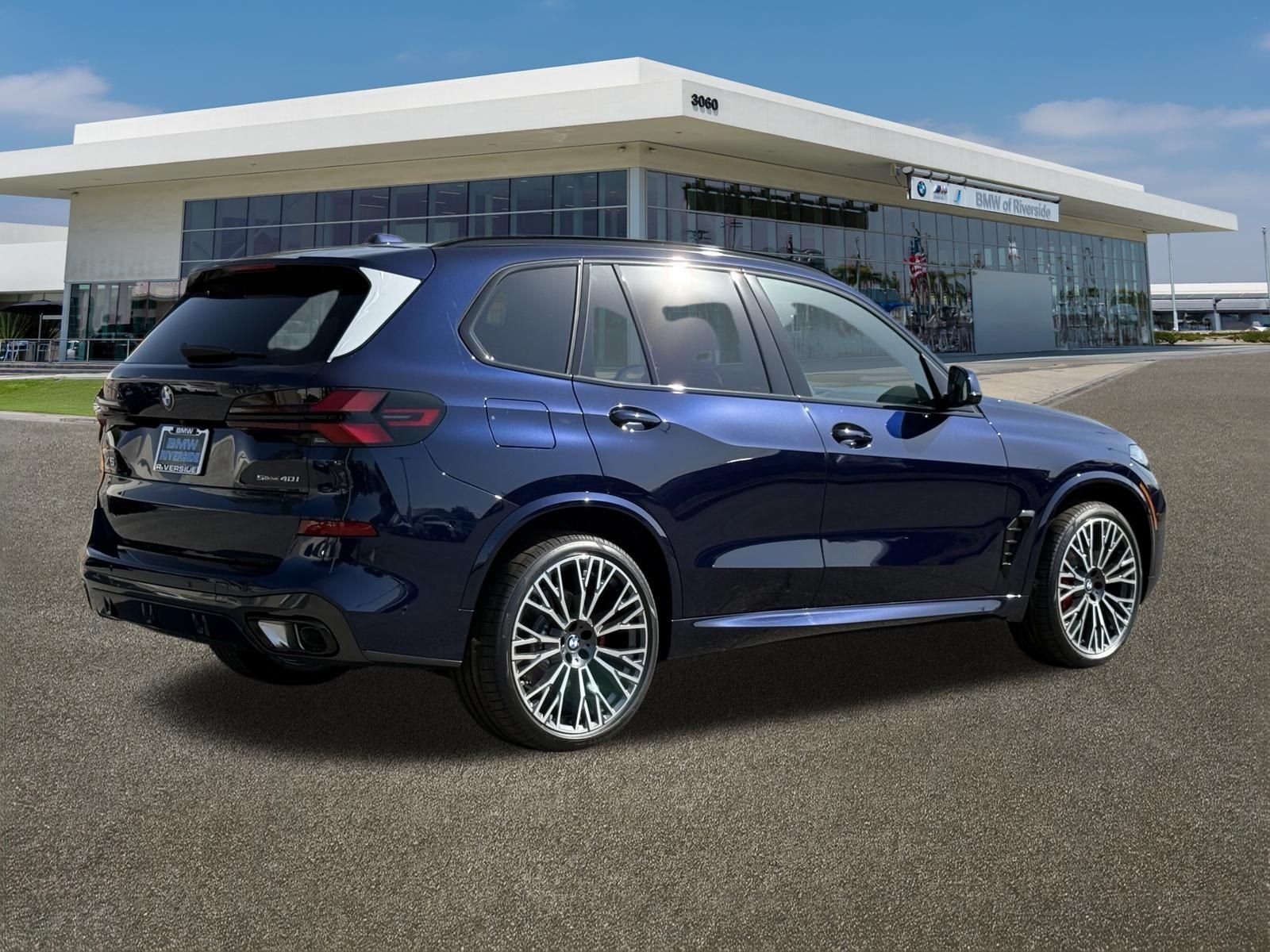 New 2026 Tanzanite Blue II Metallic BMW sDrive40i image 10