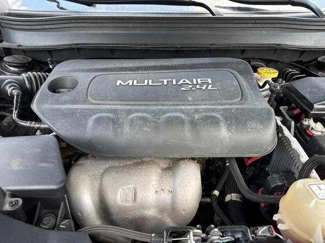 Used 2019 Black Jeep Latitude Plus image 12