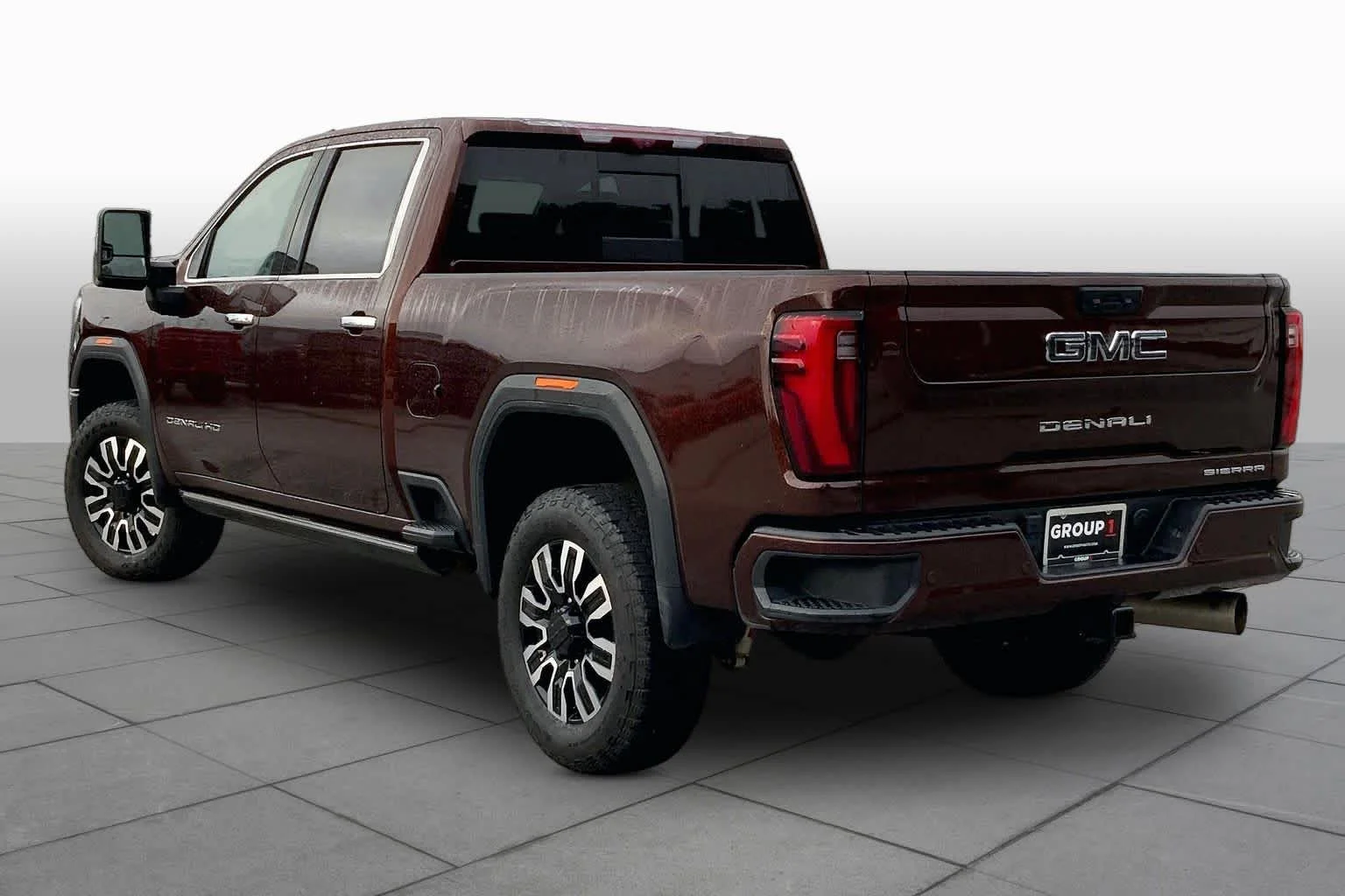 Used 2024 Redwood Metallic GMC Denali Ultimate image 12