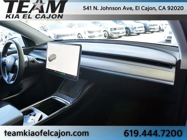 Used 2022  Tesla Long Range image 11