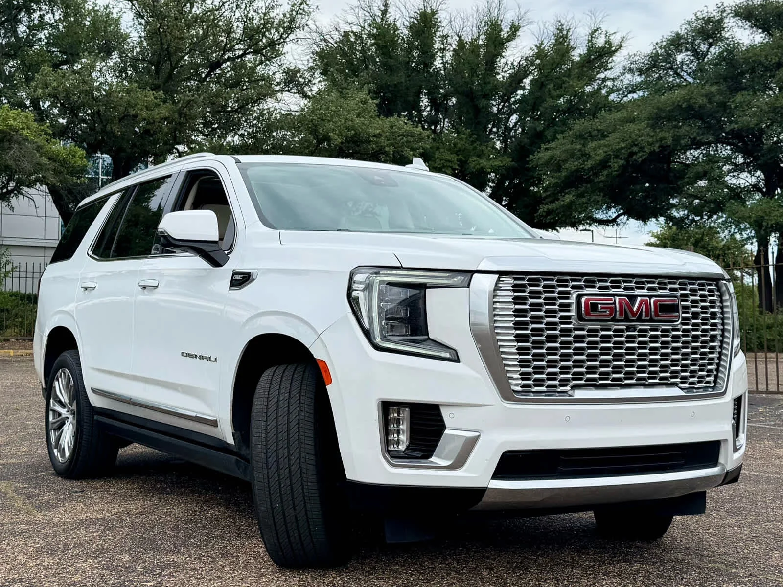 Certified Used 2023 Summit White GMC Denali image 9