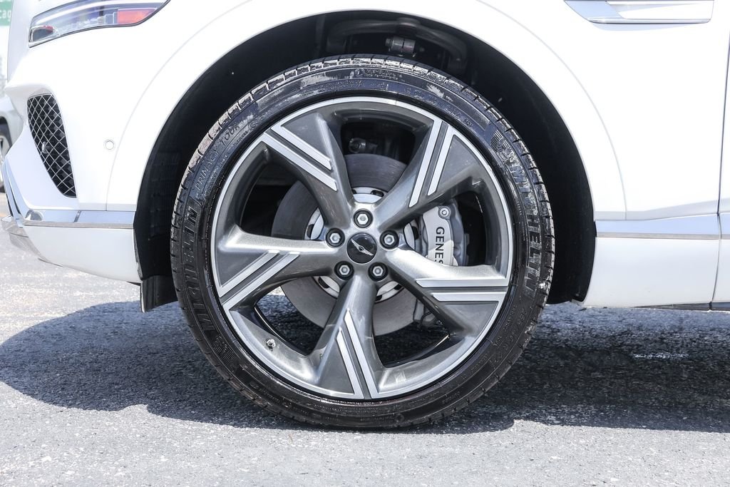 Used 2025 White Genesis 3.5T Prestige image 24