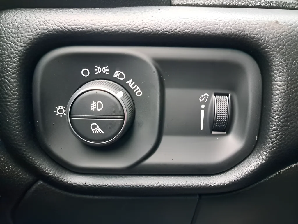 2026 RAM 2500 Big Horn - Photo 24
