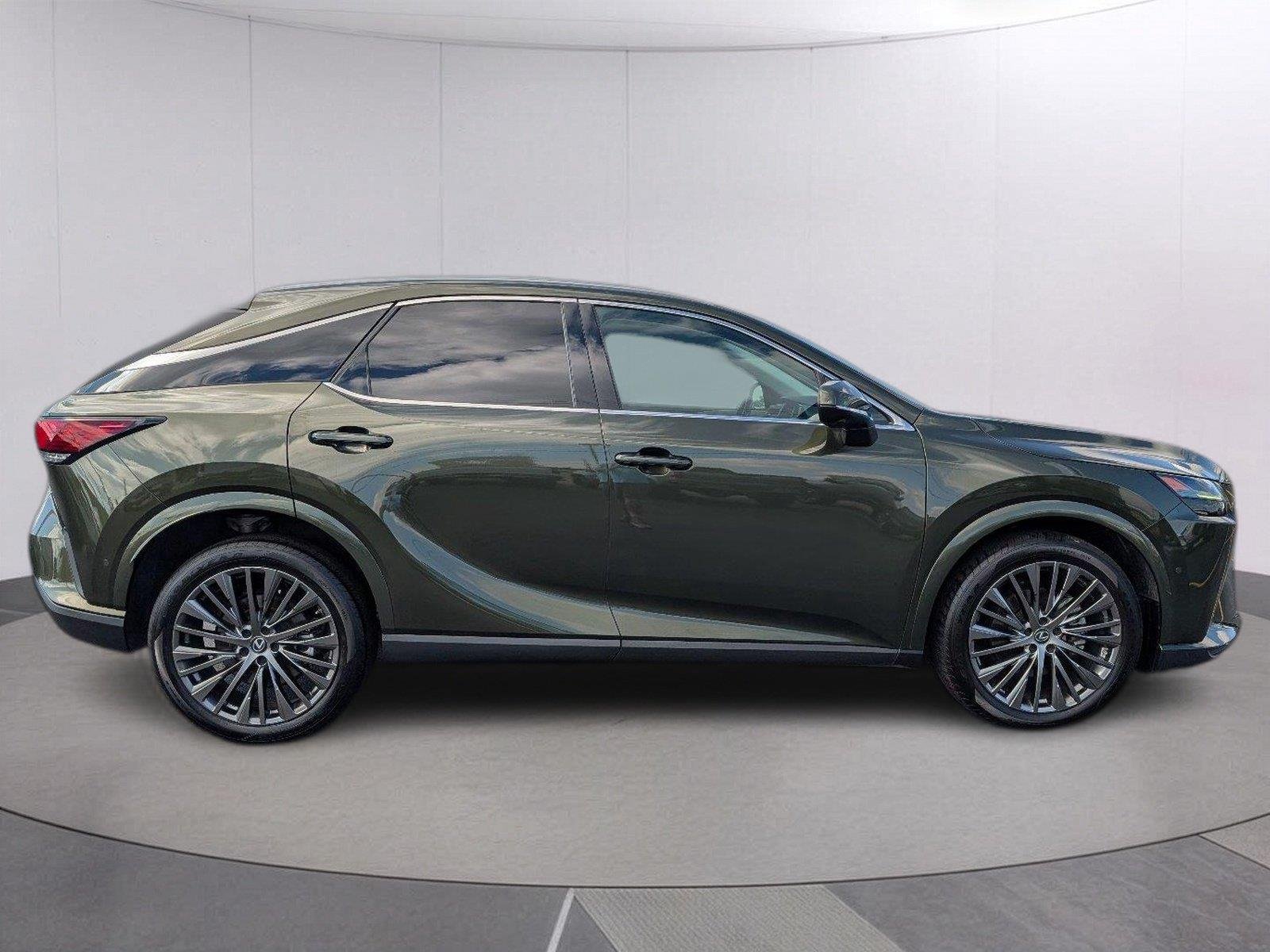 Used 2023 Nori Green Pearl Lexus RX 350 Luxury image 8
