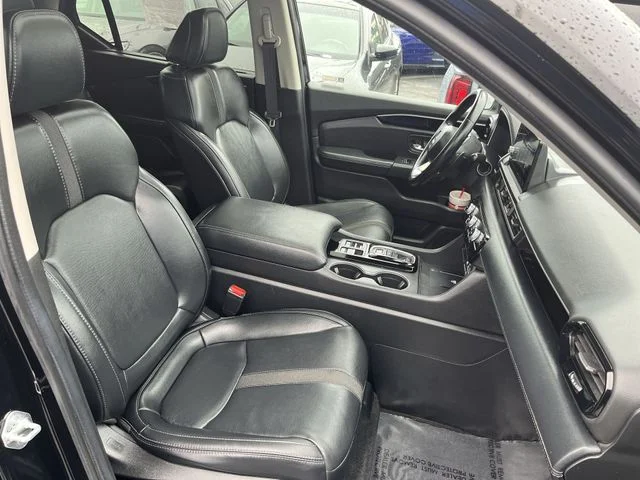 Used 2025 Black Honda Touring image 28