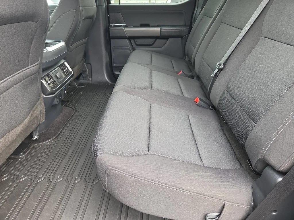 Used 2023  Ford XLT image 22