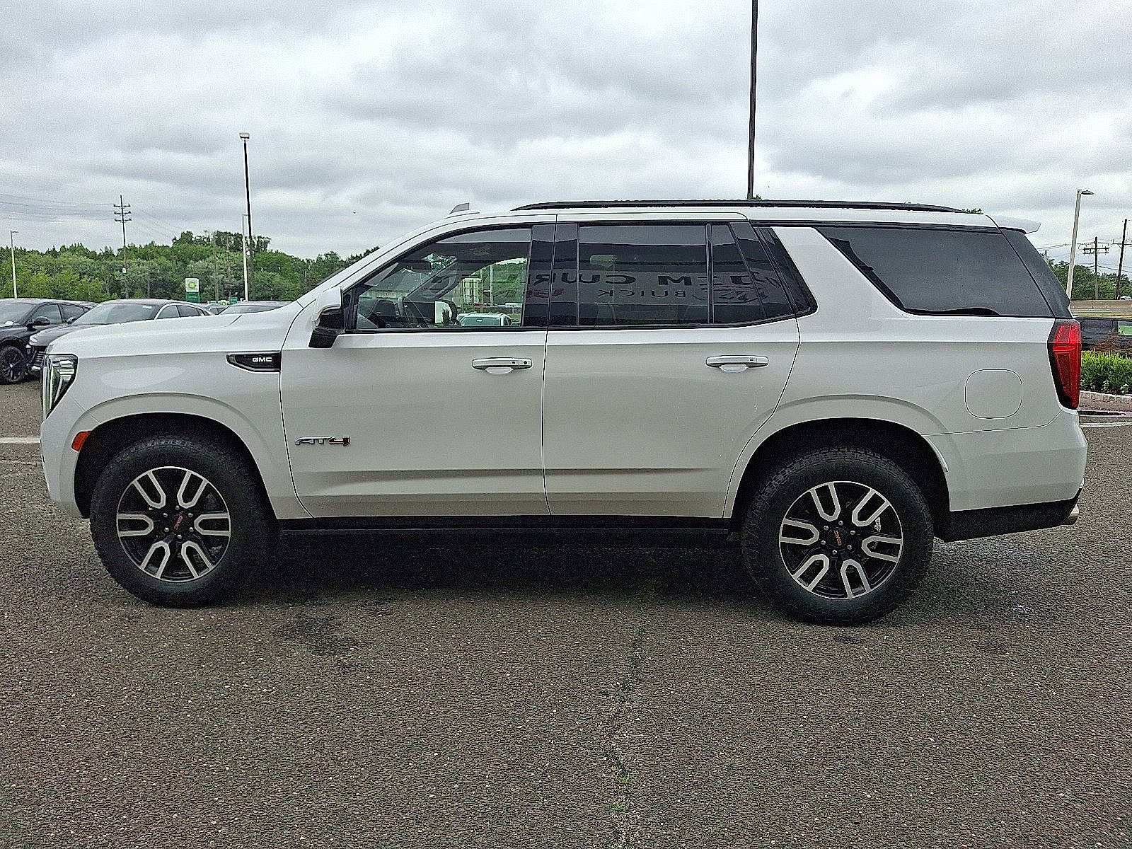 Used 2023 White Frost Tricoat GMC AT4 image 4