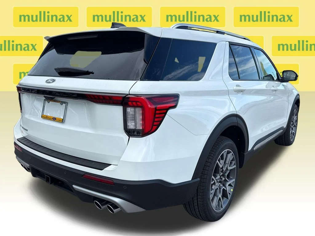 New 2027 White Ford Platinum image 16