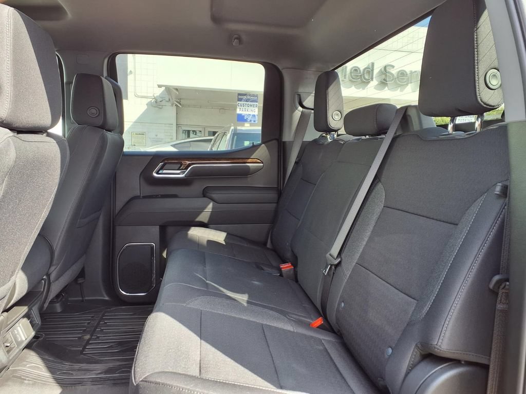 2025 GMC Sierra 1500 SLE - Photo 11