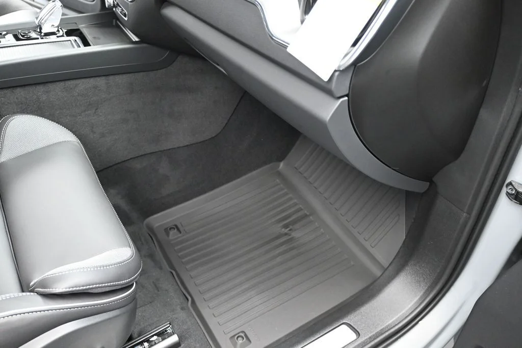 New 2026 Vapour Grey Volvo T8 Polestar Engineered image 22