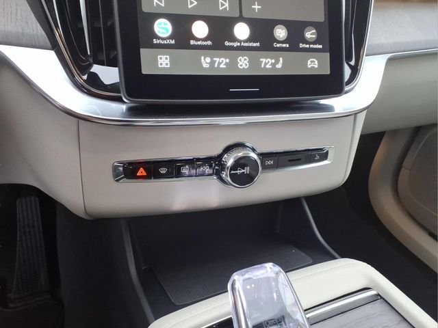 New 2026 Crystal White Volvo Ultra image 23