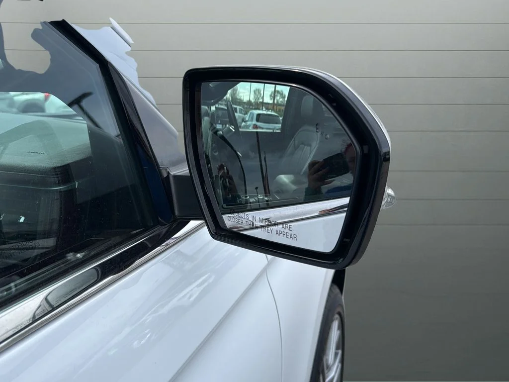 Used 2024 White Ford Limited image 9