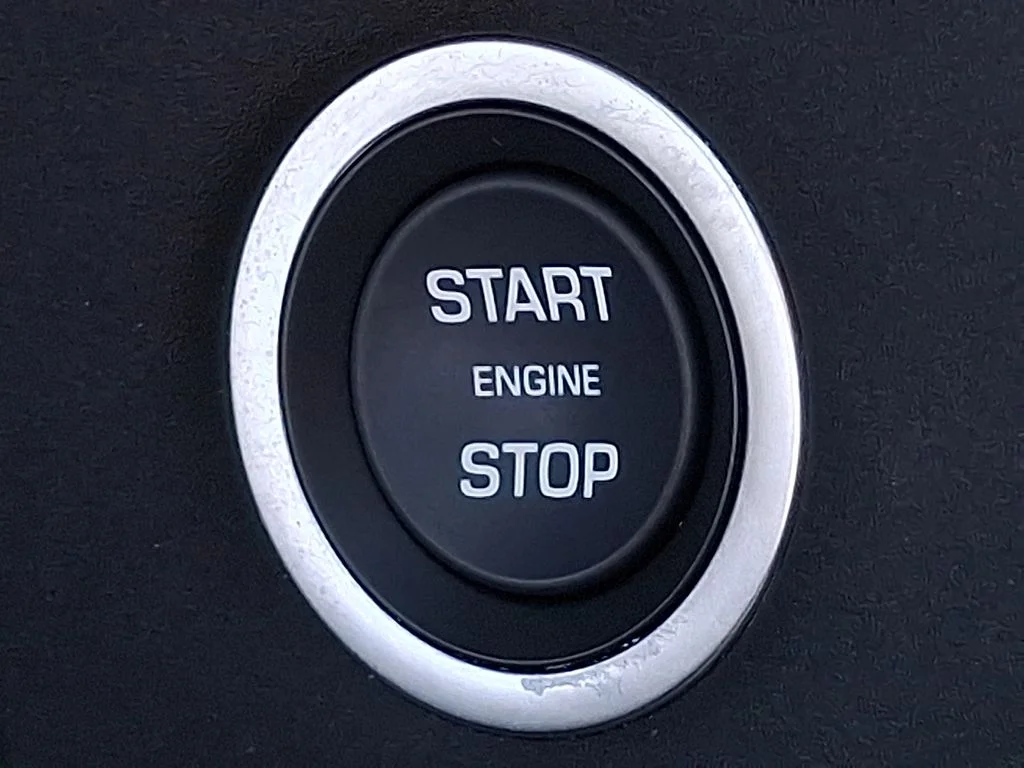 Certified Used 2026 Fuji White Land Rover Dynamic SE image 19