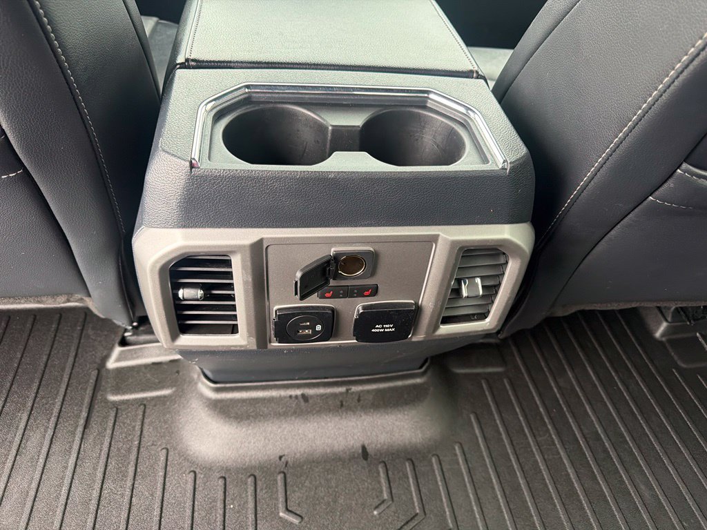 Used 2022 White Ford Lariat image 23