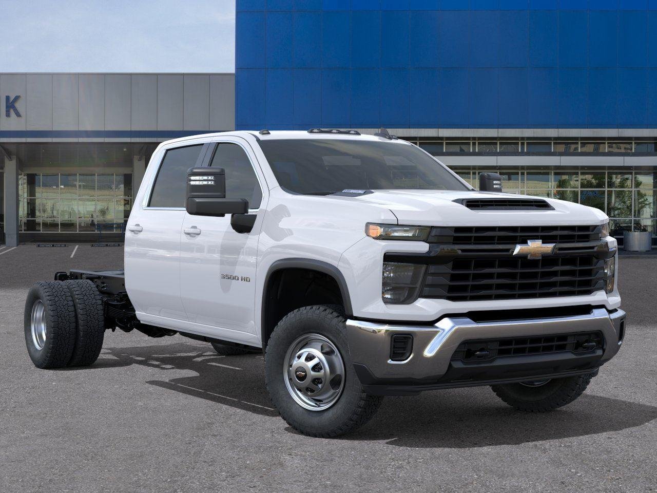 New 2026 Summit White Chevrolet Work Truck image 7