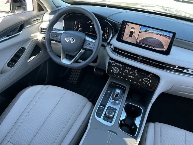 New 2027 GRAPHITE SHADOW INFINITI Luxe AWD image 15