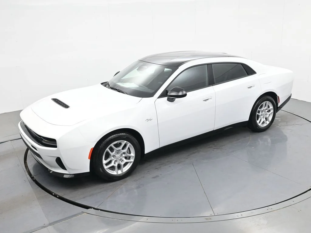 New 2026 White Knuckle Exterior Paint Dodge R/T image 22