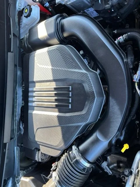 Used 2024 Sterling Metallic GMC AT4 image 27