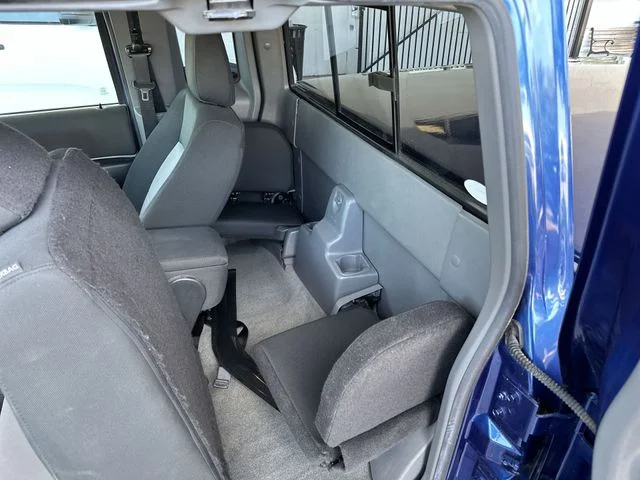 Used 2011 Blue Ford XLT image 20