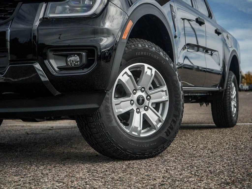 New 2026 Shadow Black Ford XL image 5