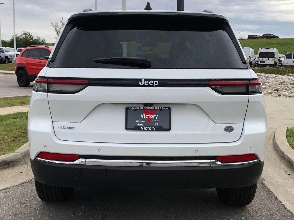 New 2024 White Jeep 4xe image 6