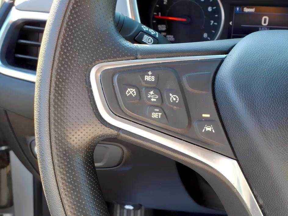 Used 2022 Silver Ice Metallic Chevrolet LT image 21