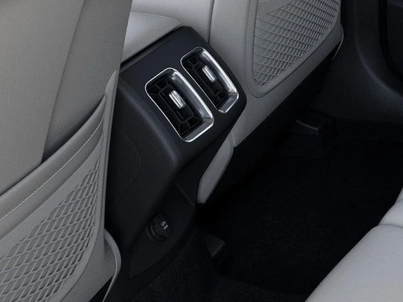 2025 Kia Sorento S - Photo 18