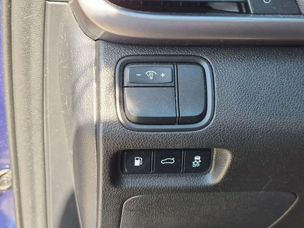 Used 2017 Blue Kia LX image 12