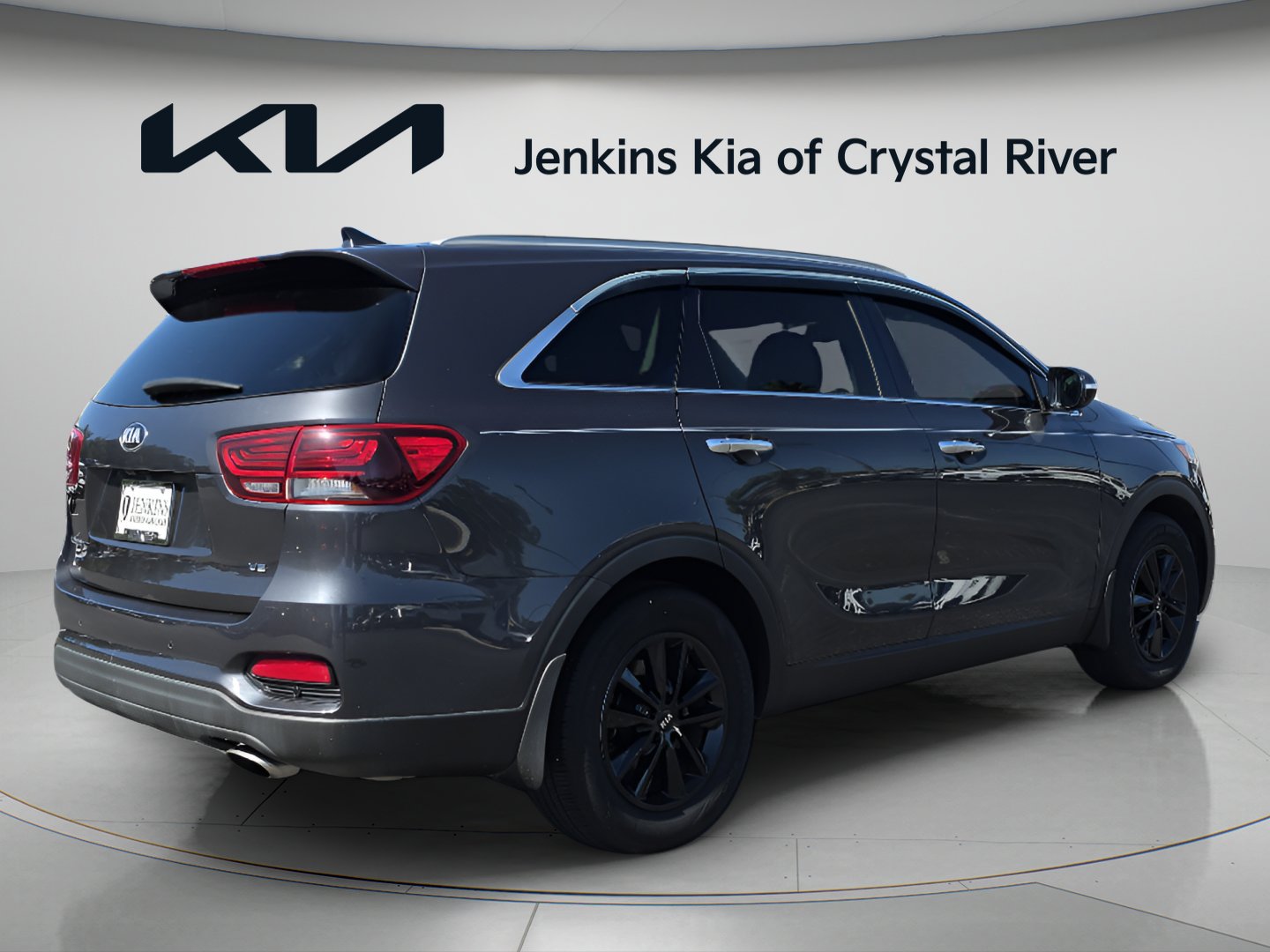 Used 2019 Platinum Graphite Kia LX V6 image 4