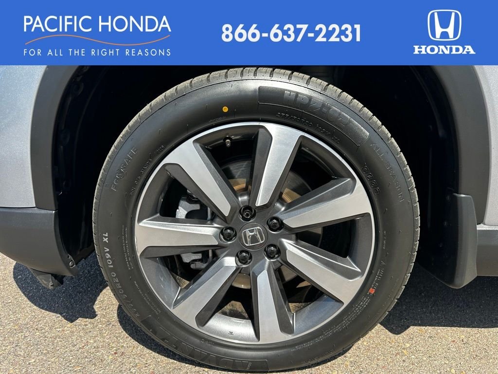 Used 2023  Honda Touring image 6